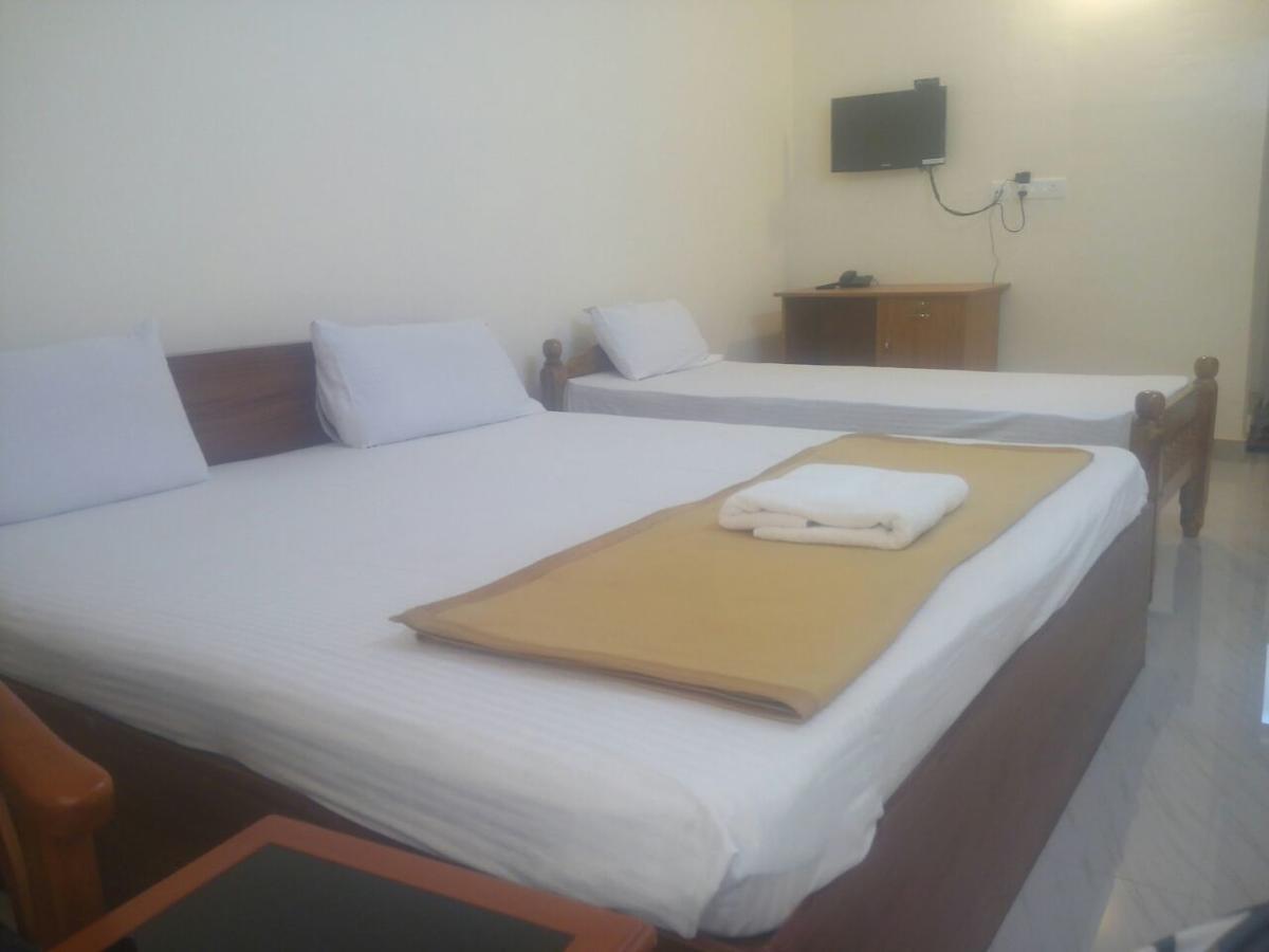 Manjira Lodge Guruvāyūr エクステリア 写真